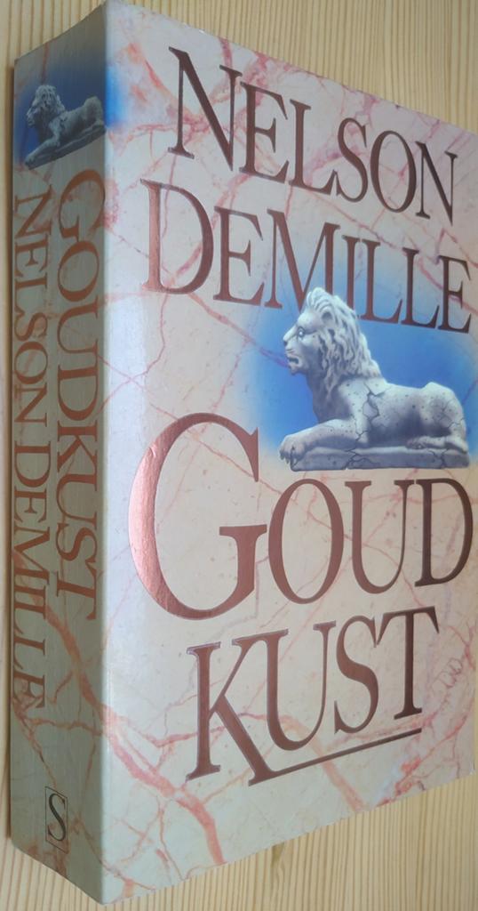 Nelson DeMille - Goudkust (Spannende Roman), Ophalen of Verzenden, Zo goed als nieuw, Mille