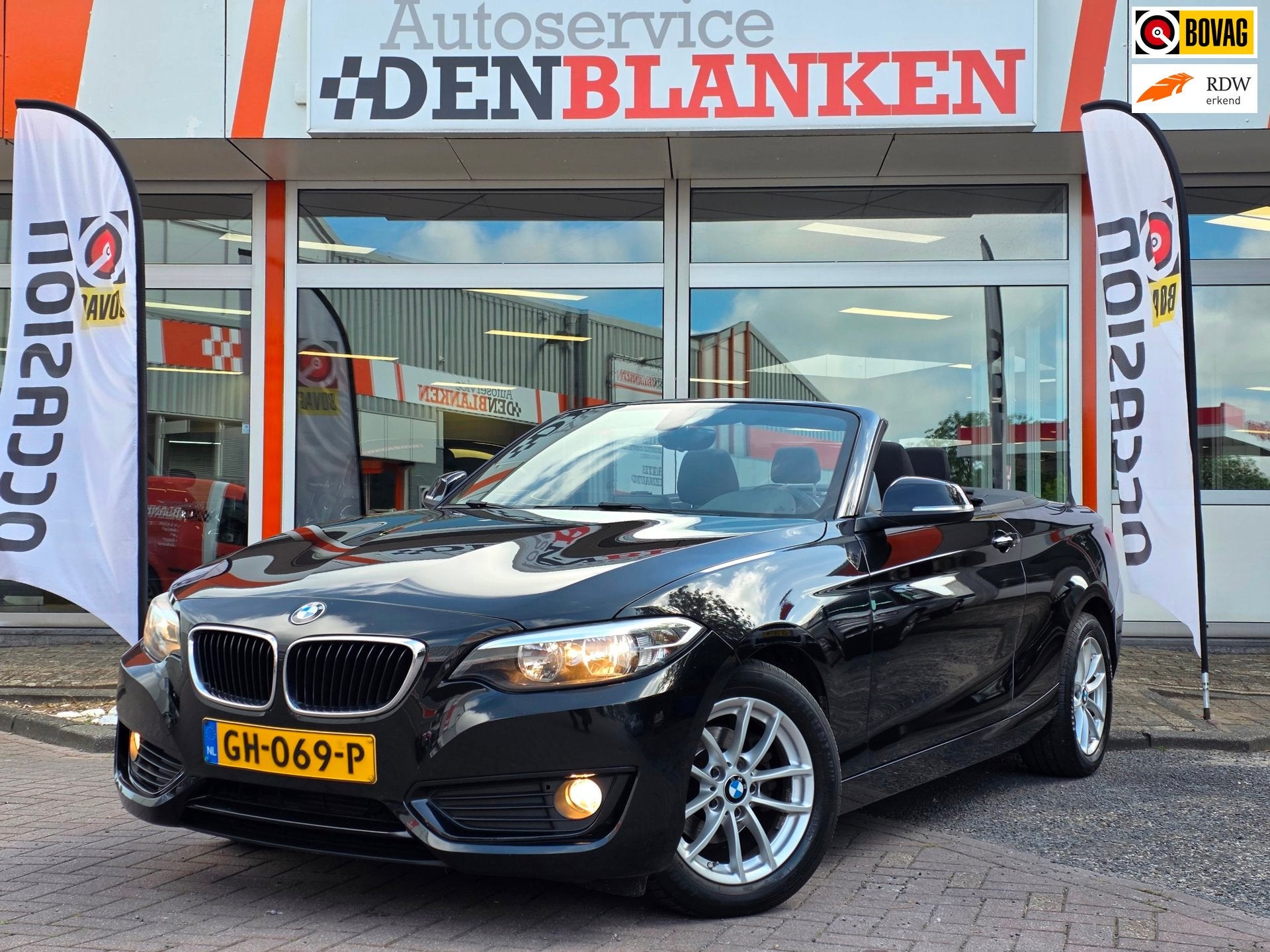 BMW 2-serie Cabrio 218i Automaat BJ.2015 / Navigatie / Clima, Auto's, Dealer onderhouden, Gebruikt, Cabriolet, 4 stoelen