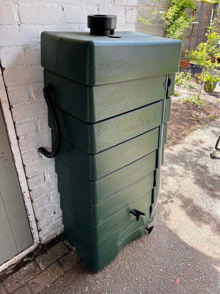 Regenton muurtank 276 Liter 40 x 60 x 135 cm, Tuin en Terras, Regentonnen, Ophalen, Kunststof, Gebruikt, Met kraantje