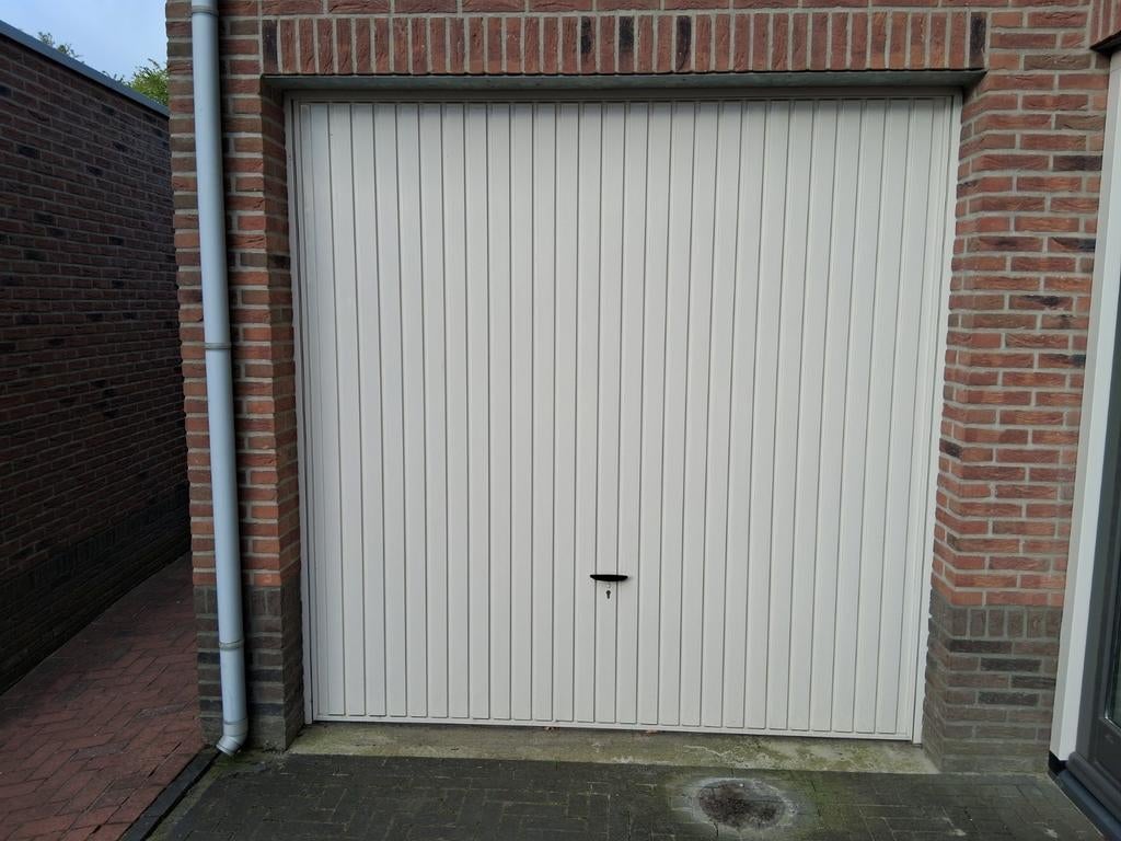 Kanteldeur te koop, Ophalen