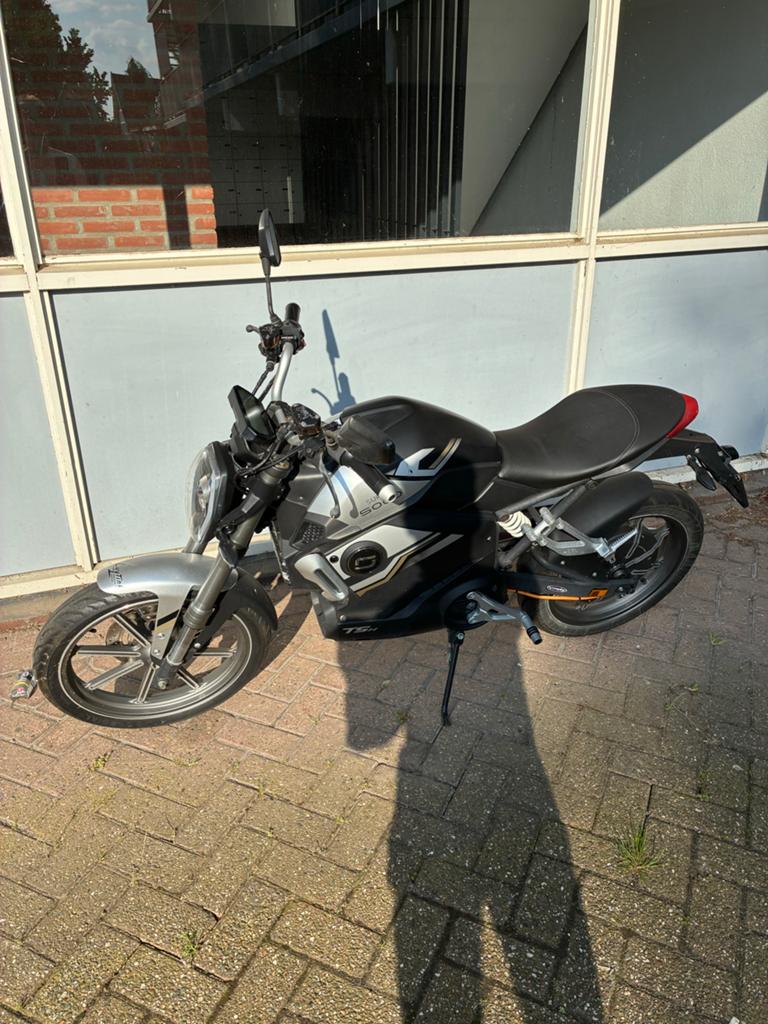 Super Soco TSX - Elektrische Naked Bike, Fietsen en Brommers, Snorfietsen en Snorscooters, Ophalen of Verzenden