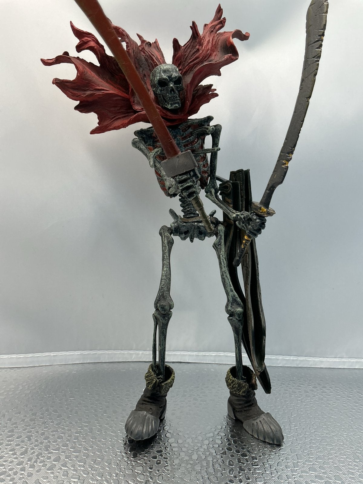 Spawn The Redeemer Skelet Actionfiguur met Zwaarden, Ophalen of Verzenden, Gebruikt