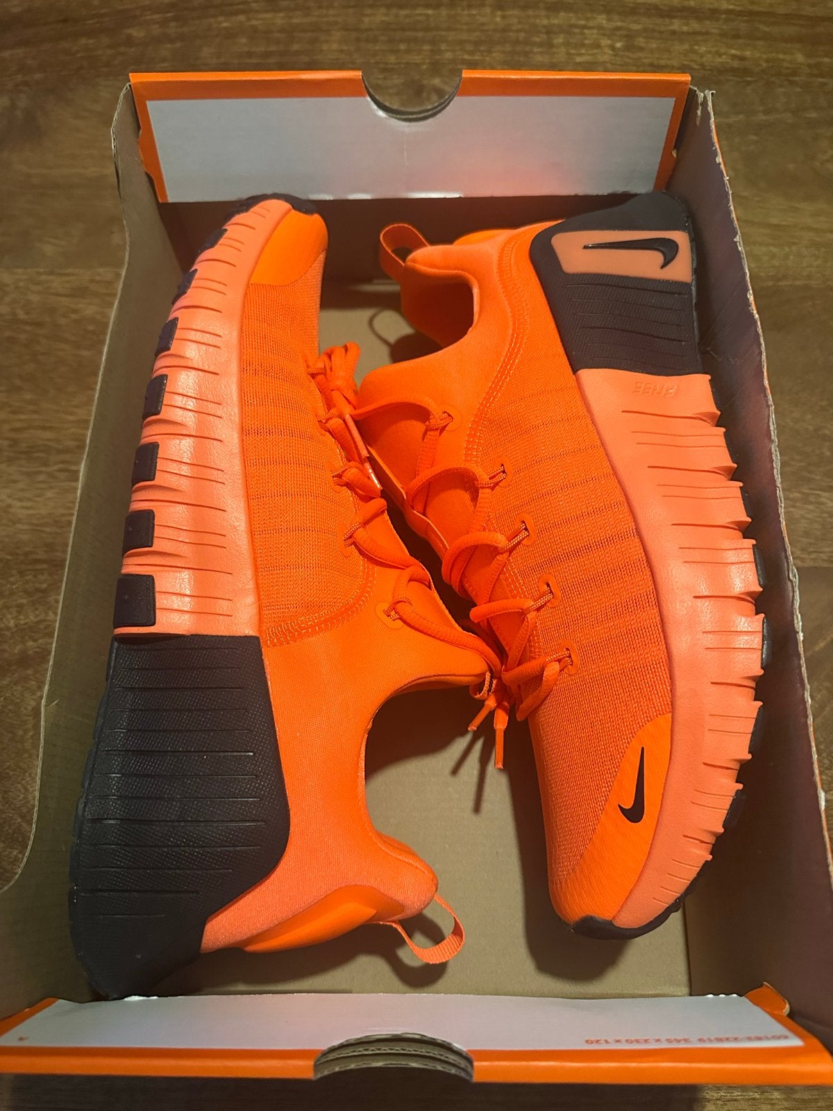 Nike Free Metcon 6 - Hyper Crimson/Black, Kleding | Heren, Ophalen of Verzenden, Nieuw, Overige kleuren, Sneakers of Gympen
