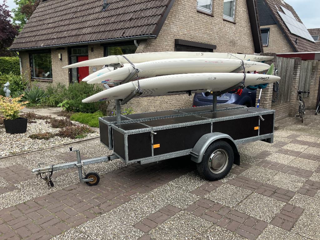 Surfkar, zeer degelijk en in goede staat (inclusief planken), Ophalen, Gebruikt, F2, Complete set