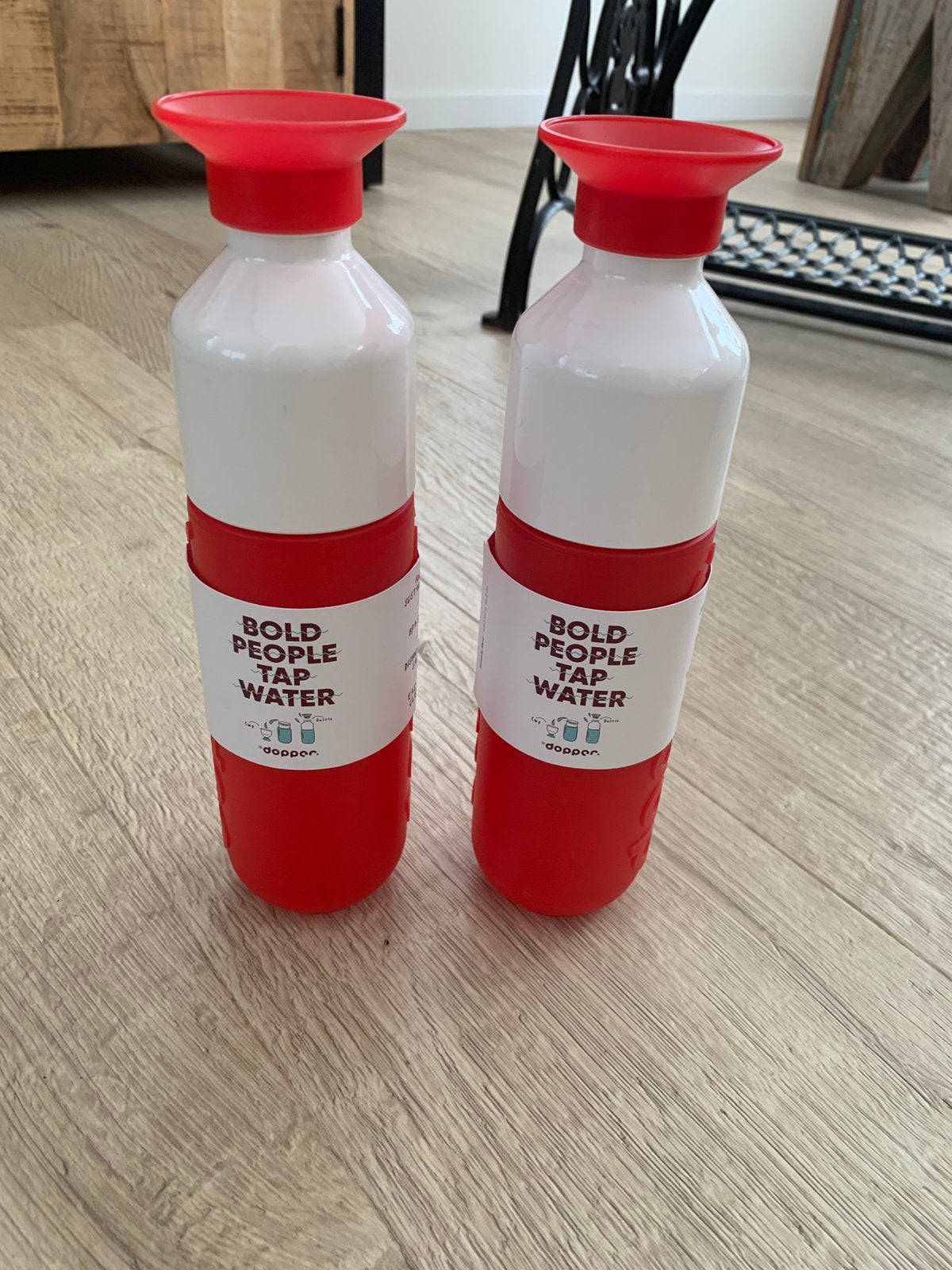 2 nieuwe doppers rood, zonder opdruk/ reclame, Ophalen of Verzenden, Nieuw