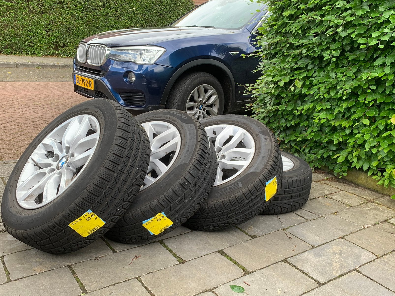 winterbanden bmw X3, Auto-onderdelen, Banden en Velgen, Ophalen, Banden en Velgen, Nieuw, 17 inch