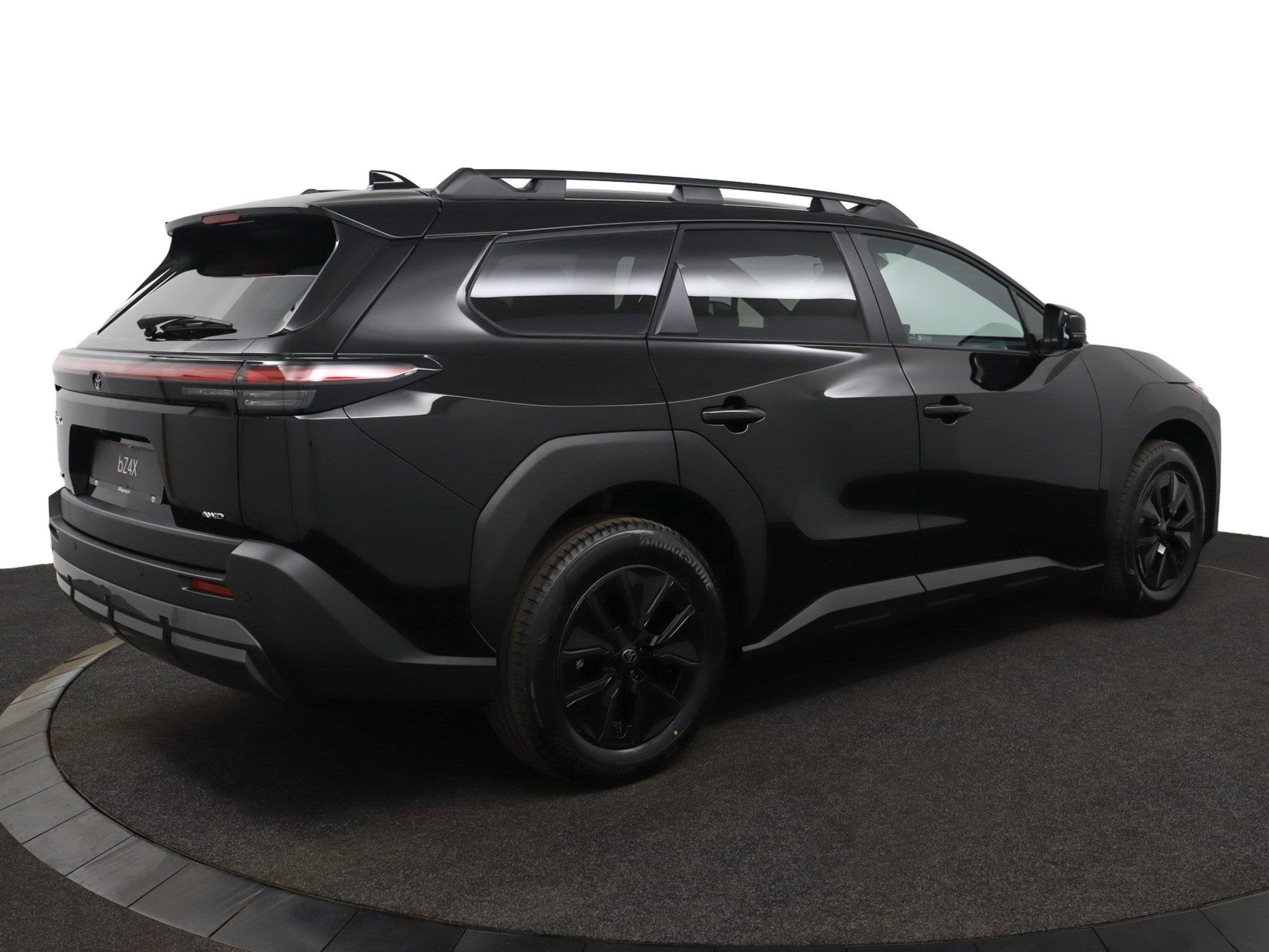 Toyota bZ4X Touring Dynamic 75 kWh | Nieuw uit voorraad leve, Auto's, Overige kleuren, 591 km, Leder en Stof, 456 min