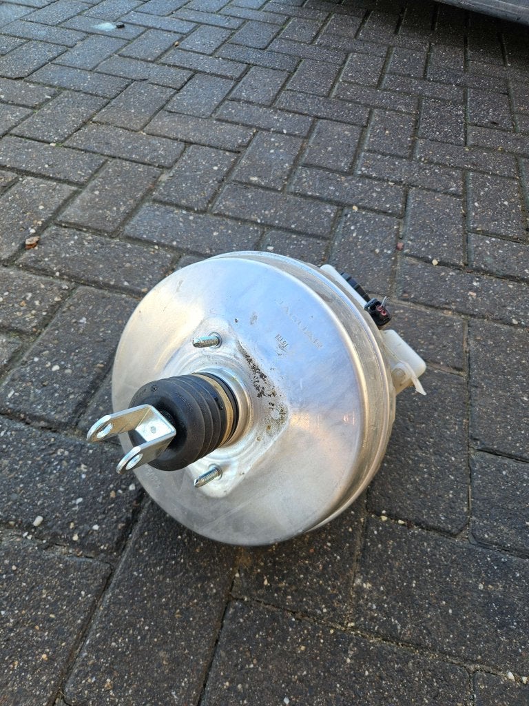 REMBEKRACHTIGER JAGUAR XE, Auto-onderdelen, Remmen en Aandrijving, Niet ingevuld, Gebruikt, Niet ingevuld, Ophalen of Verzenden