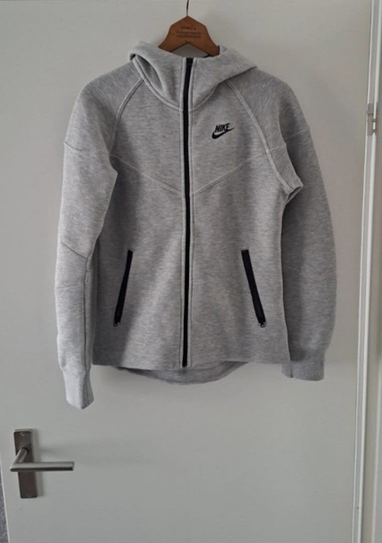 nieuw jasje vest NIKE TECH FLEECE maat XS, Kleding | Dames, Nike tech fleece, Nieuw, Ophalen of Verzenden, Maat 34 (XS) of kleiner