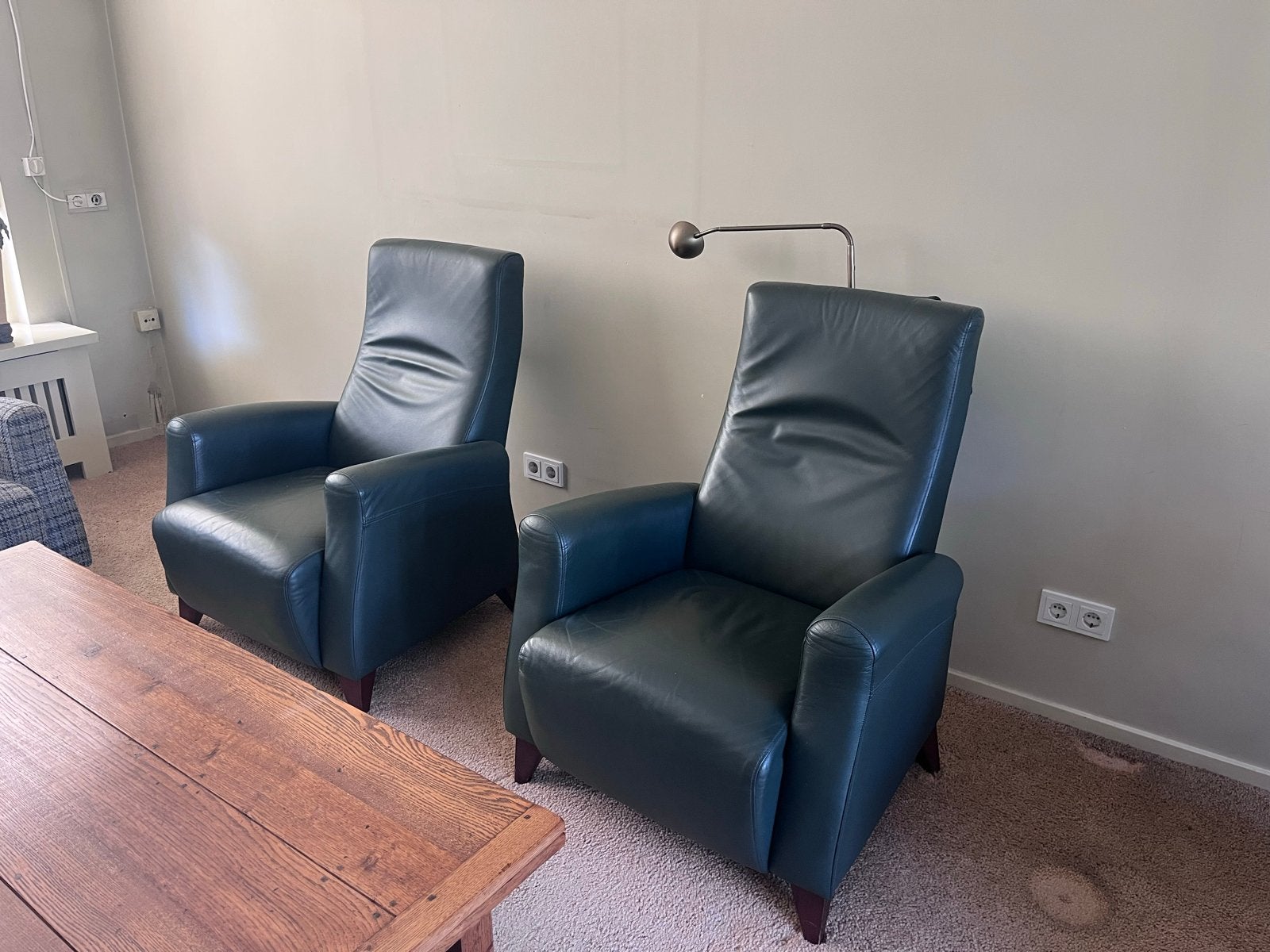 4 comfortabele luie stoelen: 2 leer, 2 stof, Huis en Inrichting, Fauteuils, Ophalen, Gebruikt, 50 tot 75 cm, Leer