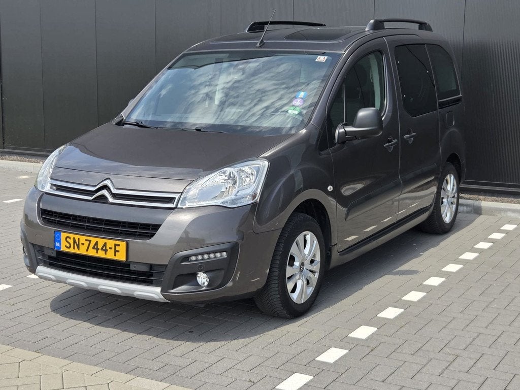 Citroen Berlingo 1.2 PureTech XTR Airco, Auto's, Citroën, Voorwielaandrijving, Gebruikt, 1199 cc, Handgeschakeld