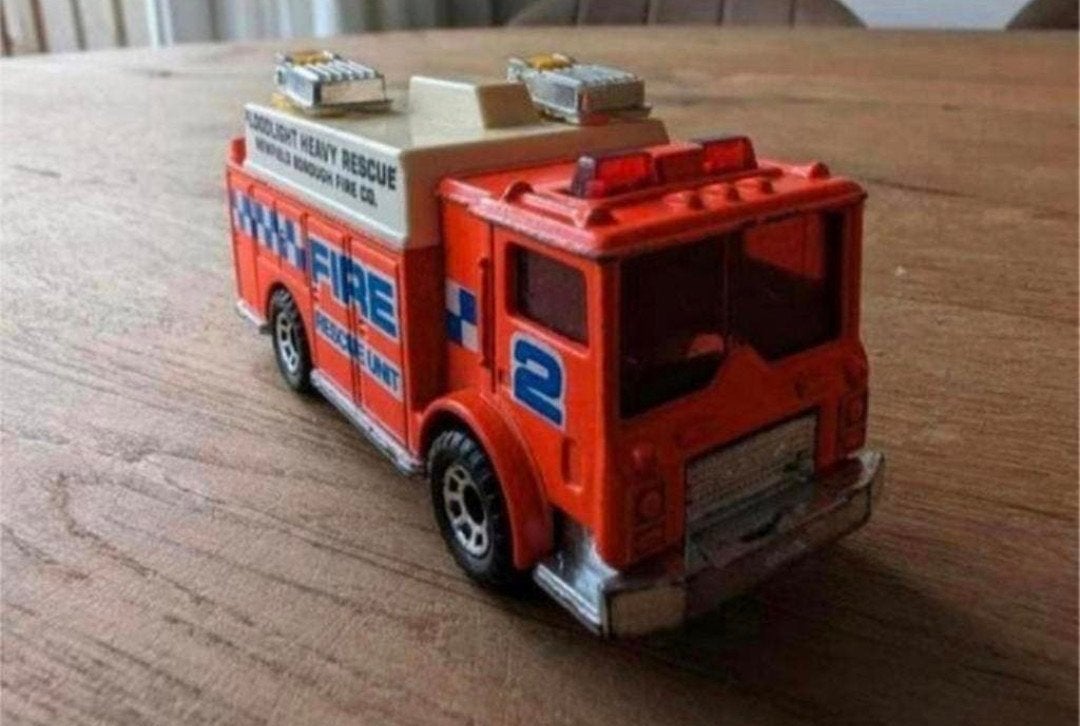 Matchbox Mack Fire Rescue Truck – Auxiliary Power – 1991, Ophalen of Verzenden, Gebruikt, Bus of Vrachtwagen