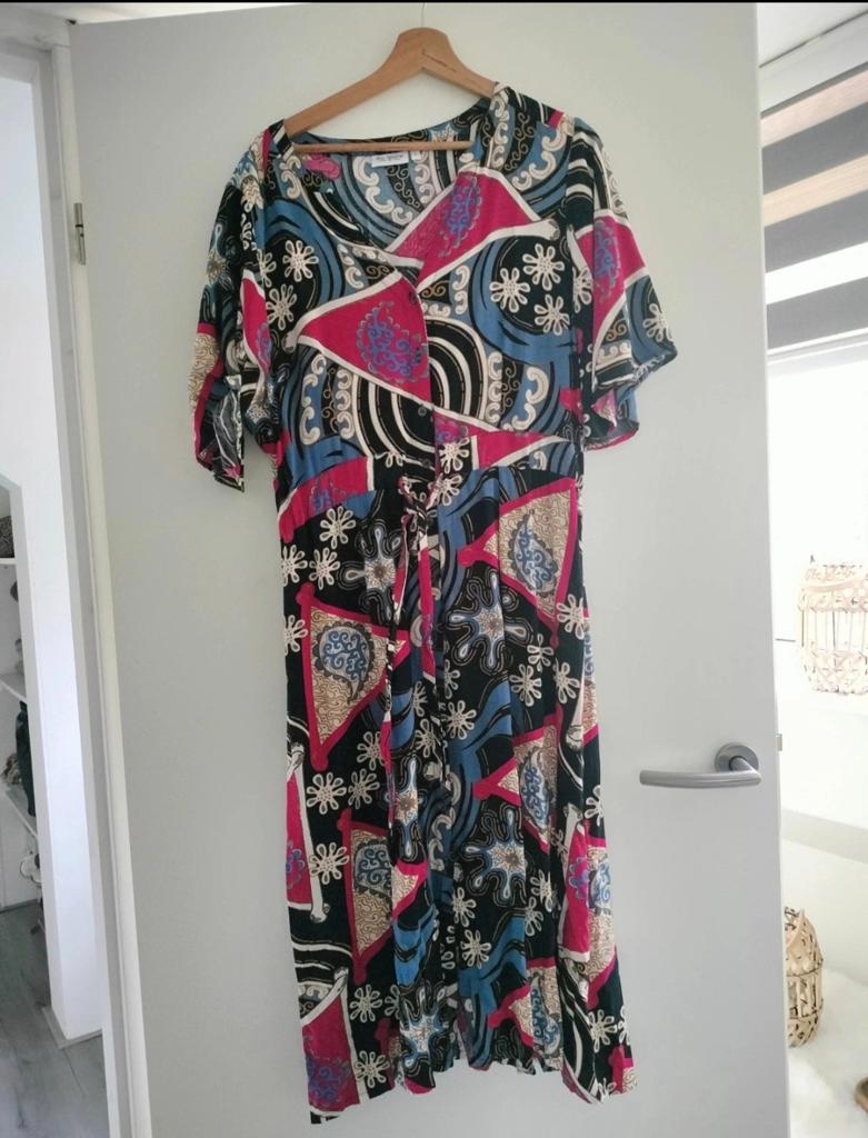 So Soire zomerjurk. Maat L, Kleding | Dames, Jurken, Ophalen of Verzenden, Zo goed als nieuw, Onder de knie