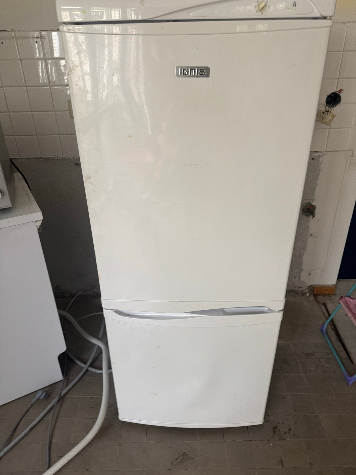 Ignis Koelkast met vriesvak - Ideaal voor garage/schuur, Ophalen, 150 tot 200 liter, Gebruikt, Met aparte vriezer