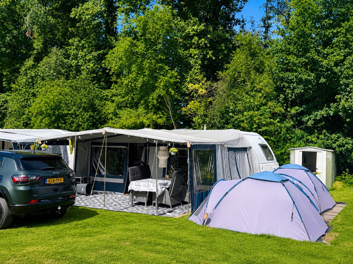 Knaus Südwind 560 KME Airco/ voortent-luifel /Instapklaar, Caravans en Kamperen, Caravans, Vast bed, Rondzit, Bedrijf, Knaus