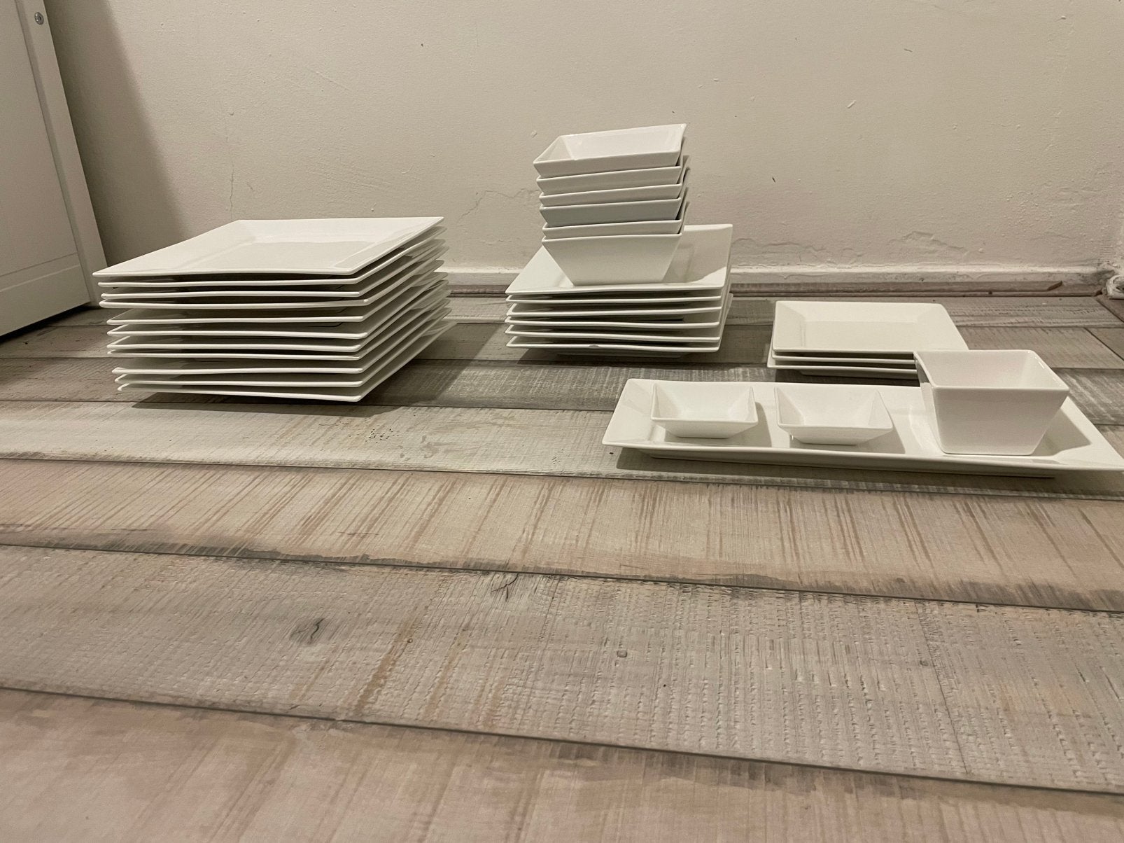 Serviesset, Huis en Inrichting, Keuken | Servies, Ophalen of Verzenden, Gebruikt, Modern, Compleet servies