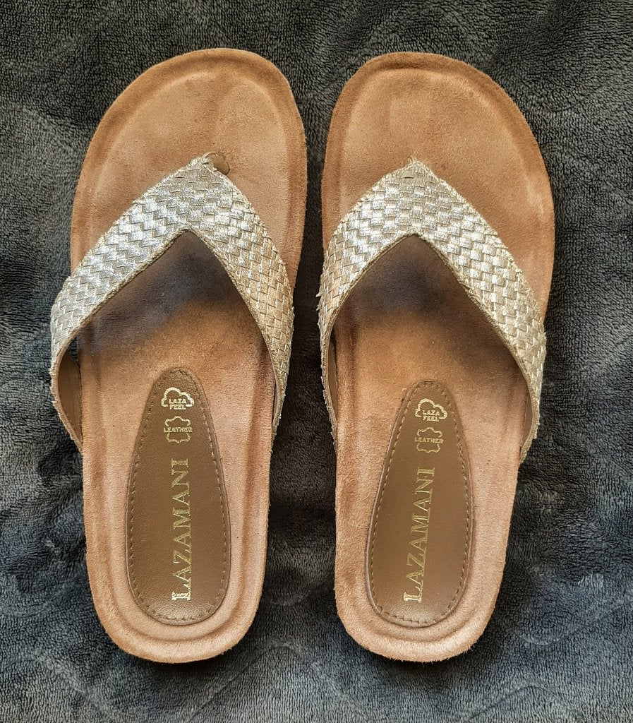 Lamazani teenslipper maat 39, Kleding | Dames, Slippers, Overige kleuren, Ophalen of Verzenden, Zo goed als nieuw