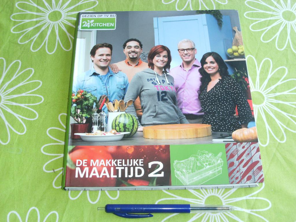 24 kitchen - De makkelijke maaltijd deel 2, Ophalen of Verzenden, Zo goed als nieuw, Hoofdgerechten