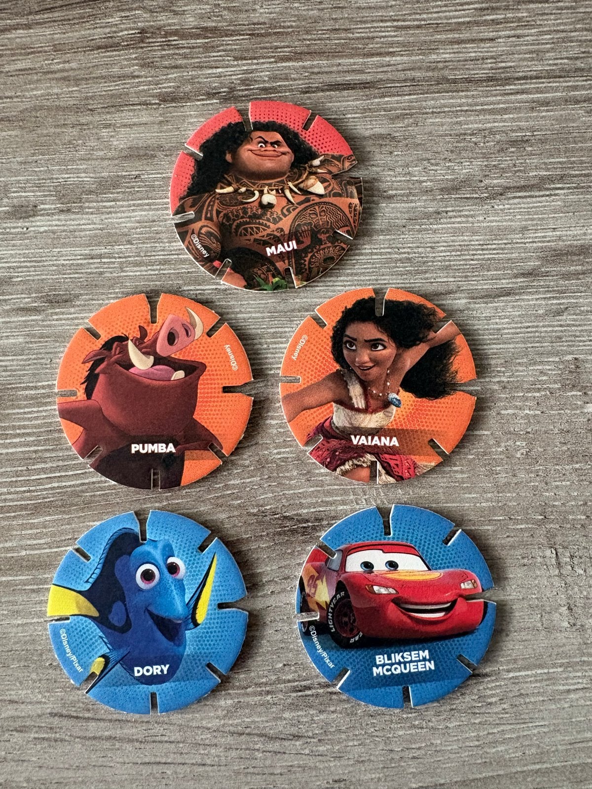 Disney diskeys: Maui, Vaiana, Pumba, Dory, Bliksem McQueen, Ophalen of Verzenden, Gebruikt