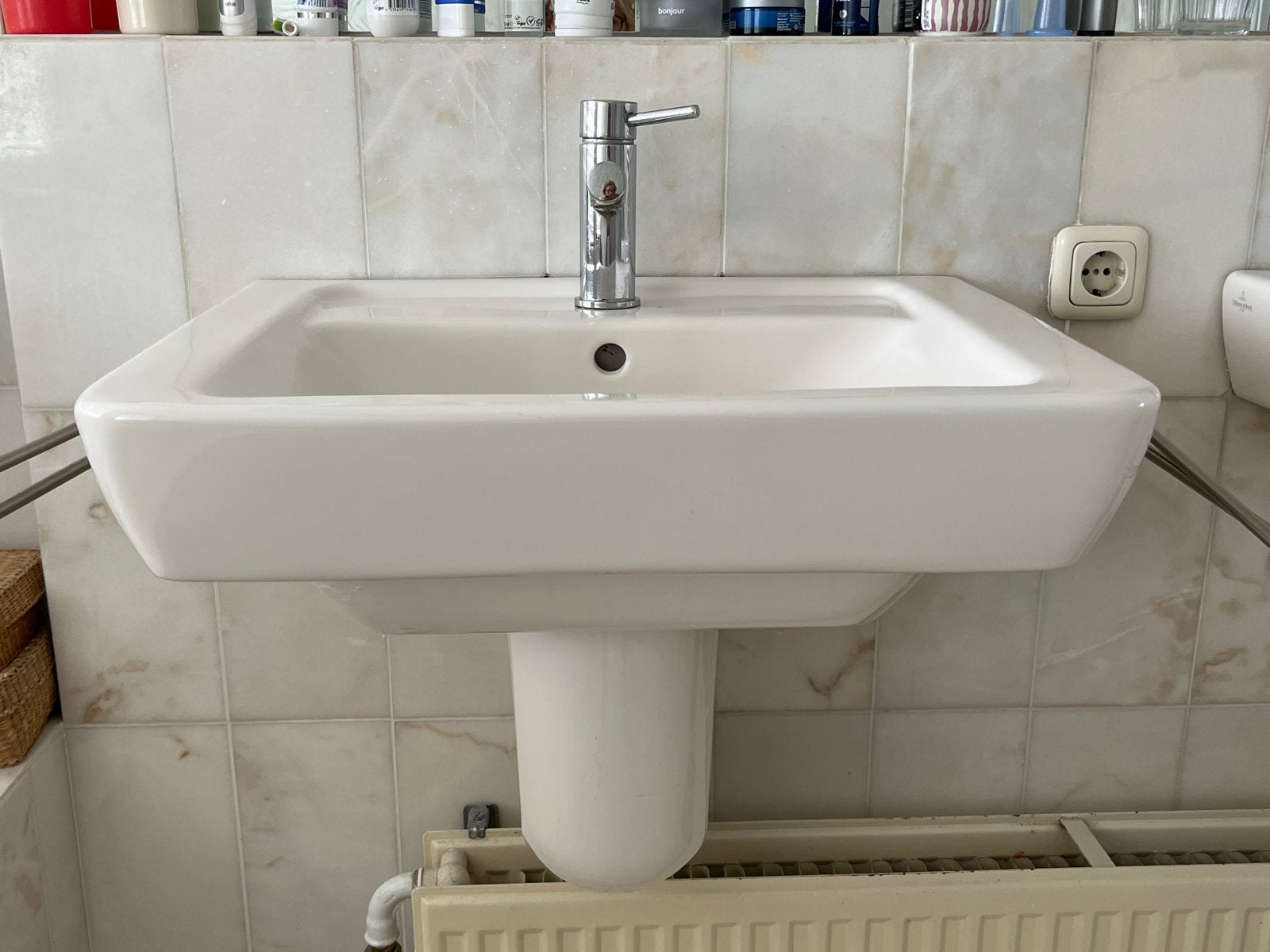 Villeroy & Boch Wastafel met kraan en sifonkap, Doe-het-zelf en Verbouw, Sanitair, Ophalen, Gebruikt, Chroom, Wastafel