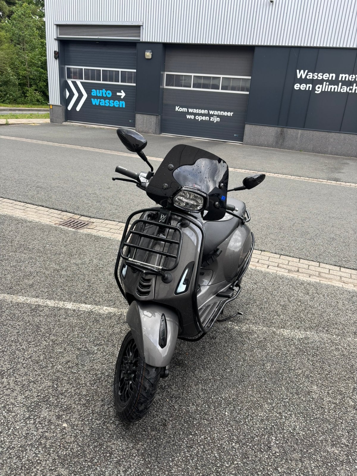 Vespa sprint 2022 agaat grijs, Fietsen en Brommers, Scooters | Vespa, Ophalen, Overige modellen, Zo goed als nieuw, Benzine