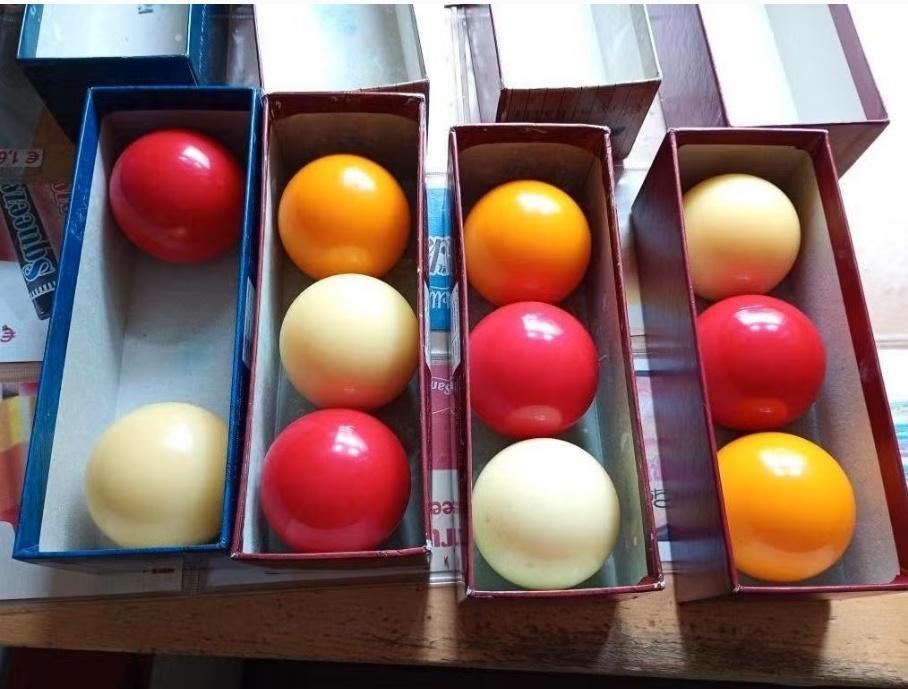 Setjes biljartballen gebruikt, Ophalen, Gebruikt, Keu of Ballen