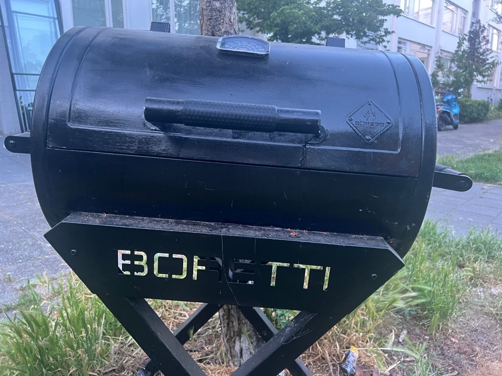 Prachtige Botetti Bbq Dergelijke zware Kwaliteit 125 euro, Tuin en Terras, Houtskoolbarbecues, Ophalen of Verzenden, Zo goed als nieuw
