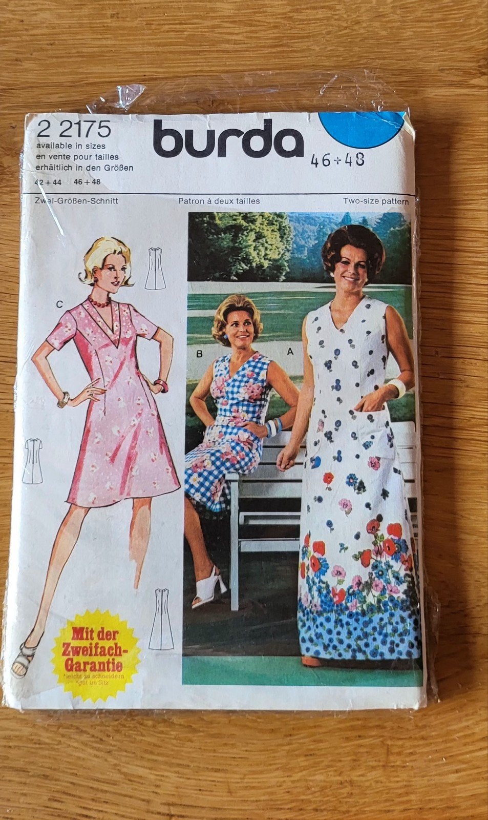 Vintage Burda naaipatroon 22175, maat 46-48, ongebruikt, Hobby en Vrije tijd, Kledingpatronen, Overige typen, Vrouw, Zo goed als nieuw