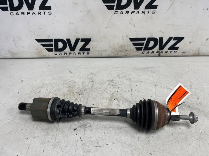 Aandrijfas links-voor van een Seat Leon, Gebruikt, -, -, Ophalen of Verzenden