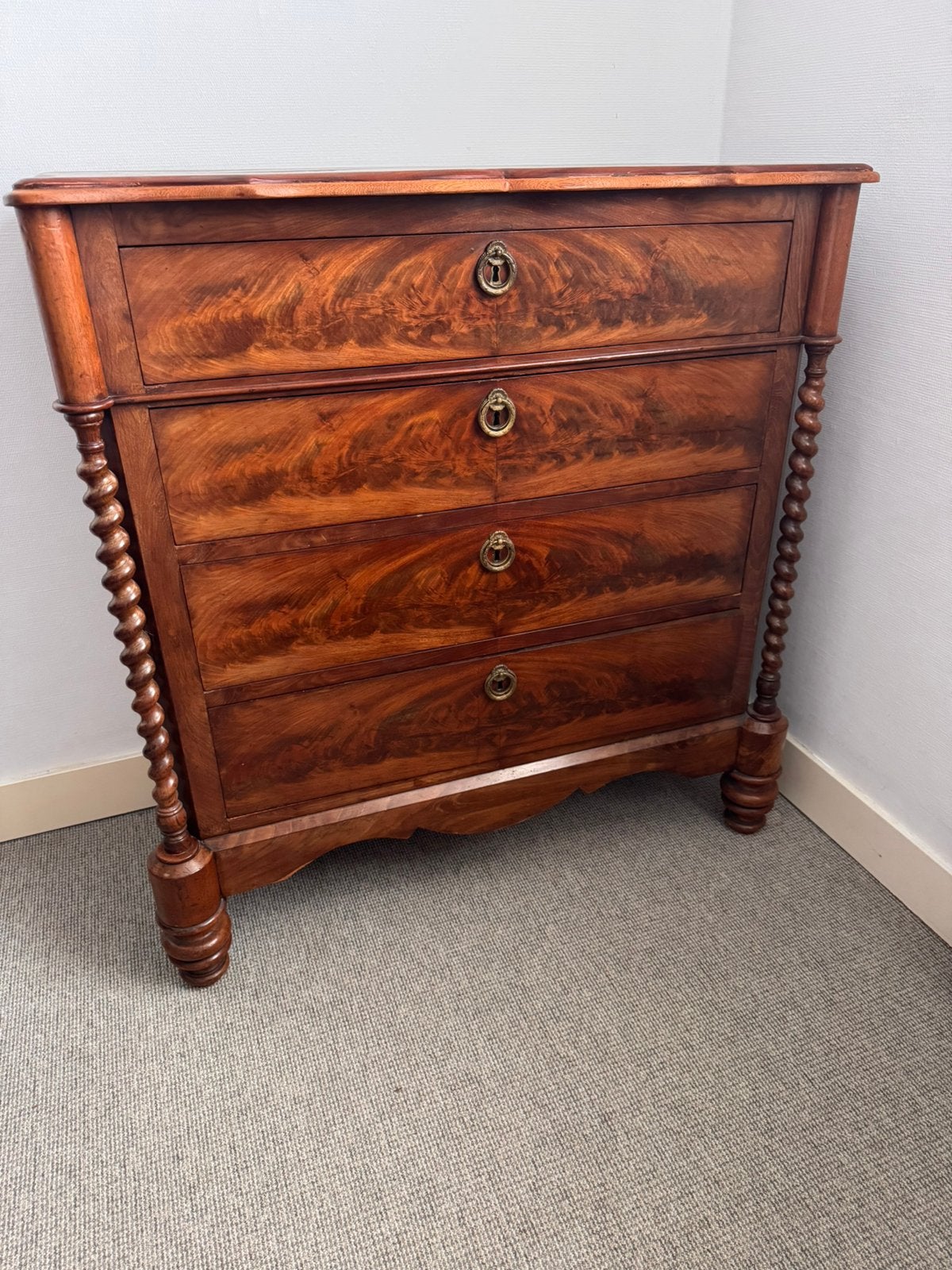 Mahonie houten ladekast / commode - antiek, Huis en Inrichting, Kasten | Ladekasten, Gebruikt, 100 tot 150 cm, 50 tot 100 cm, 25 tot 50 cm