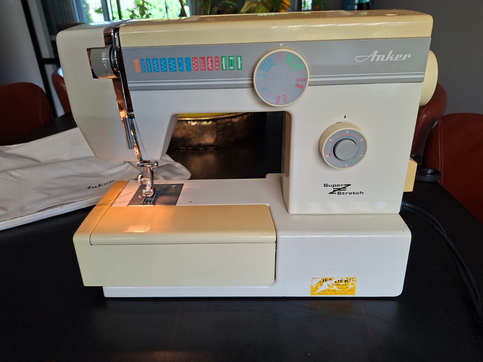 Anker Super Z Stretch Naaimachine model 225, Ophalen