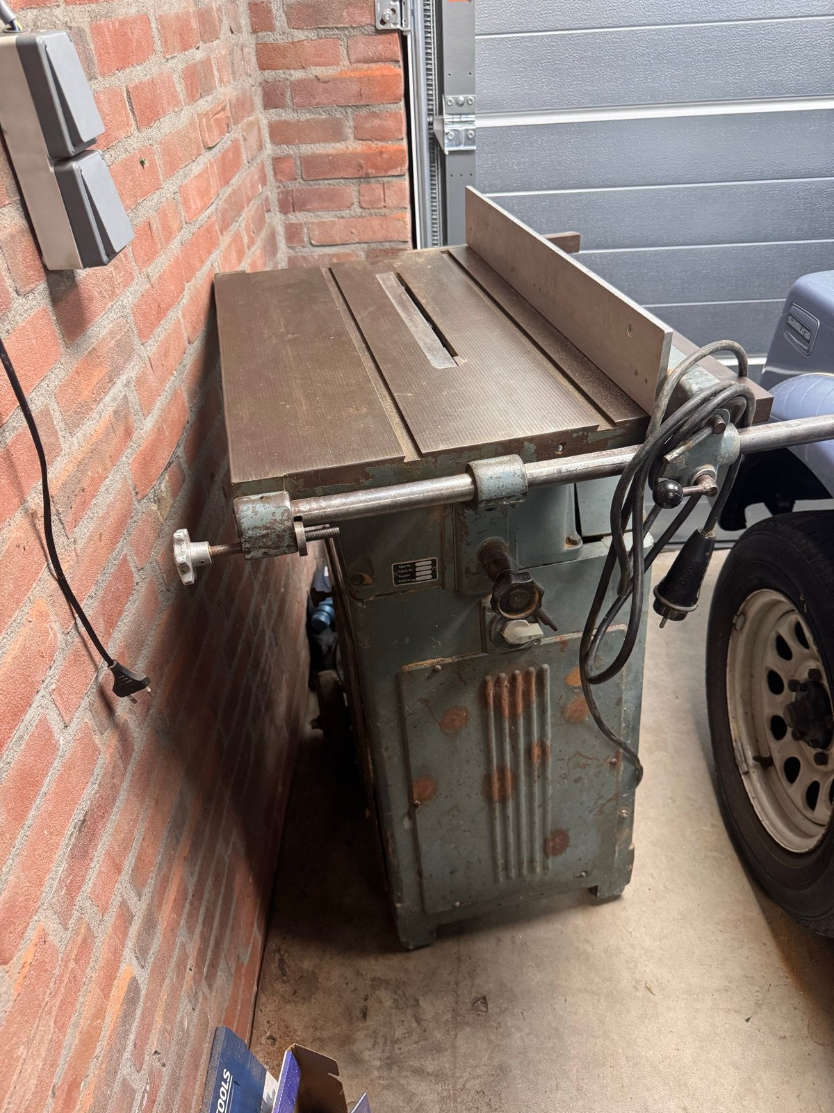 Ulmia Zaagtafel 1955 - Nieuw zaagblad en v-snaren, Ophalen