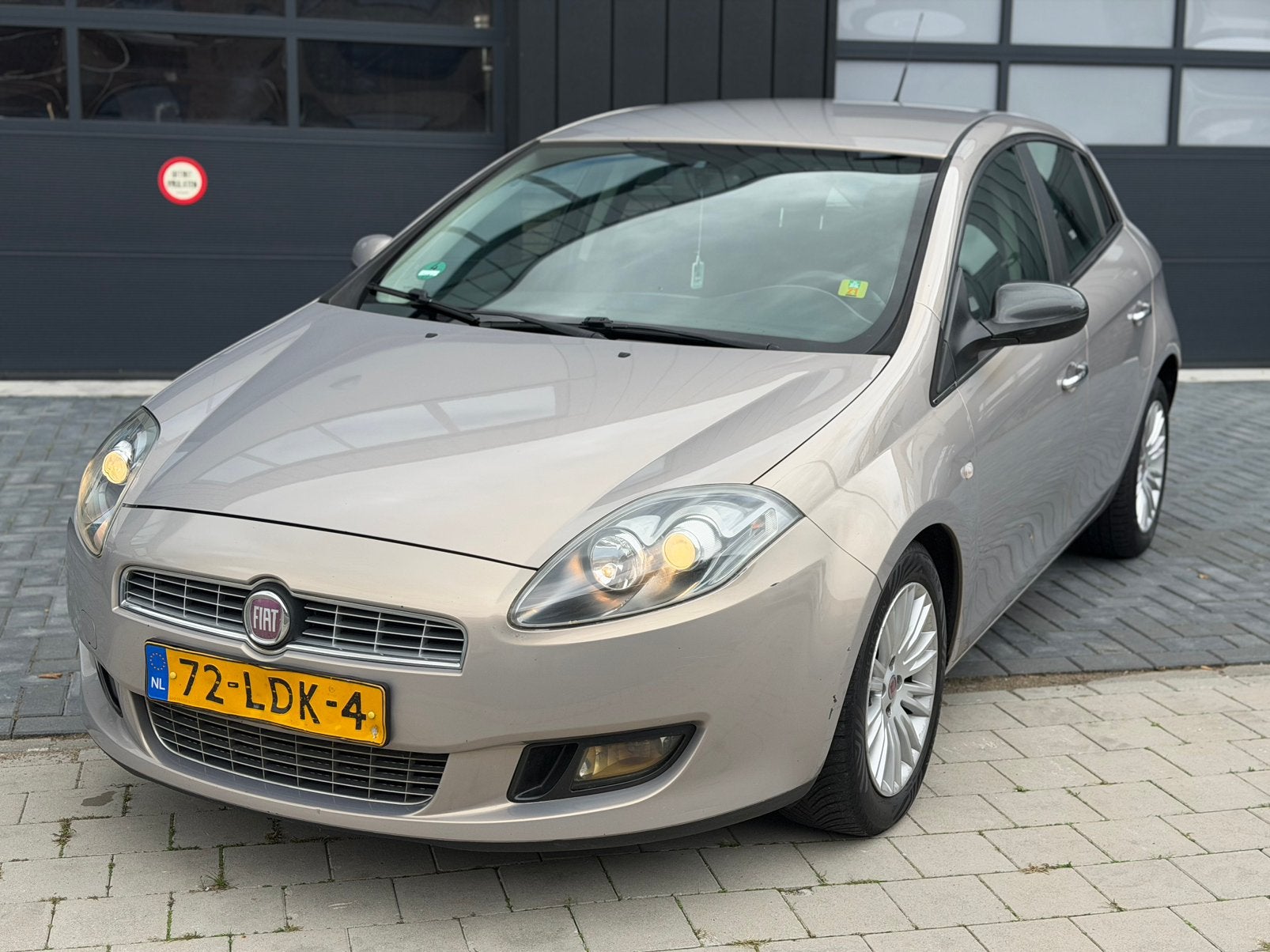 Fiat Bravo 1.4 16V 88KW 5DR 2010 Beige, Voorwielaandrijving, 4 cilinders, Beige, Origineel Nederlands