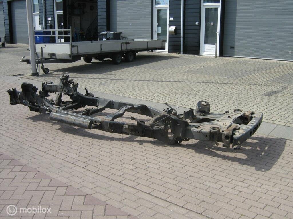 Chassis Land Rover Discovery 3 Diesel Geel Kenteken TDV6, Land Rover, Ophalen of Verzenden, Gebruikt, Land Rover