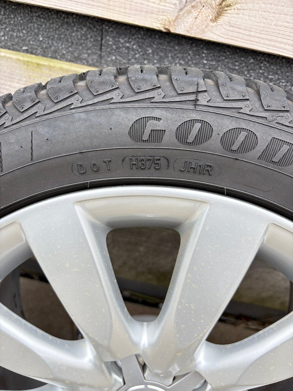 Audi ronal 16” velgen met all season banden., Auto diversen, Ophalen of Verzenden, Zo goed als nieuw