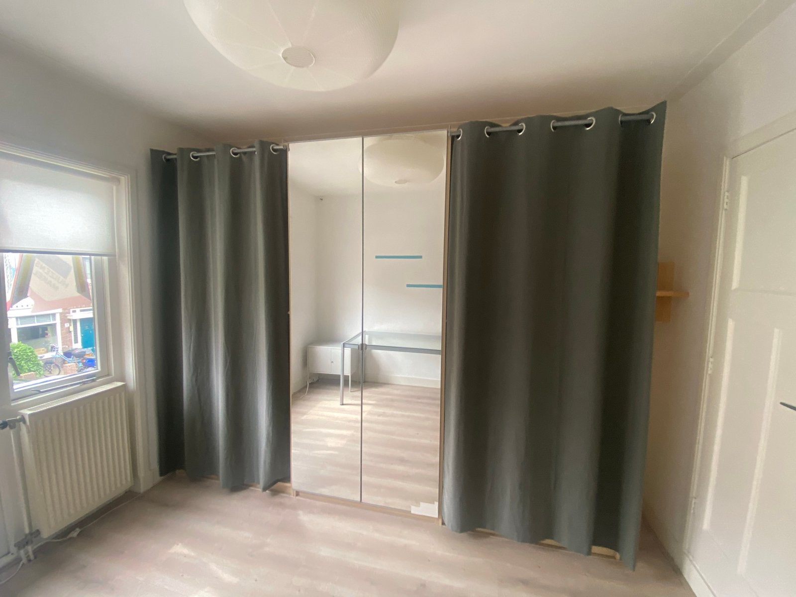 IKEA PAX Kledingkast met spiegeldeuren en gordijnen, Ophalen, 200 cm of meer, 150 tot 200 cm, Zo goed als nieuw