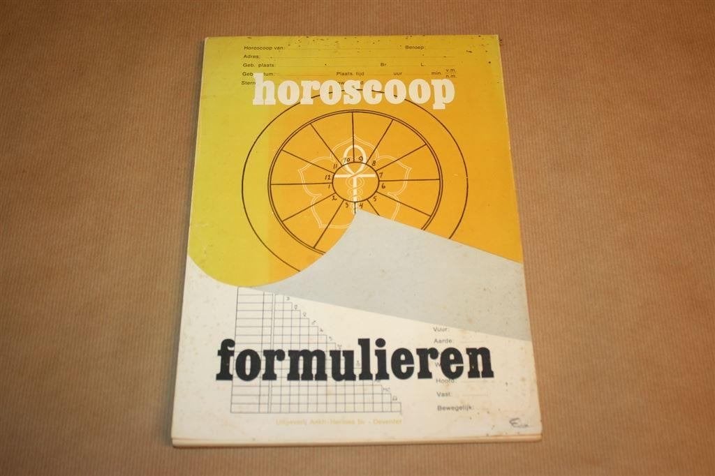 Horoscoop formulieren. Uitgave Ankh-Hermes 1976., Boeken, Ophalen of Verzenden, Gelezen, Overige onderwerpen, Achtergrond en Informatie