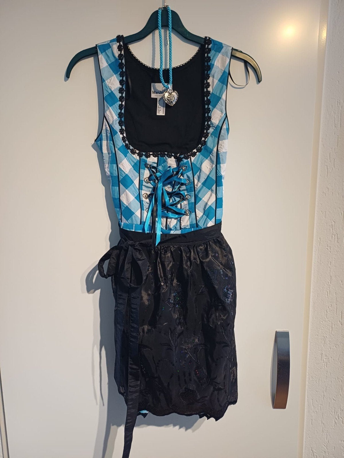 Te koop Dirndl blauw-wit-zwart maat 40. Marjo., Marjo, Kleding, Ophalen, Maat 38/40 (M)