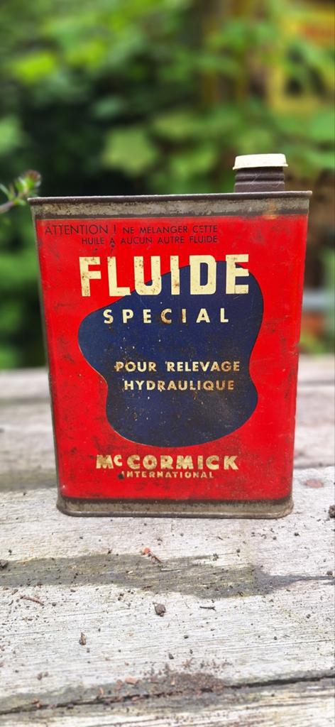 Mc Cormick International Harvester olieblik 2 liter, Ophalen of Verzenden, Overige