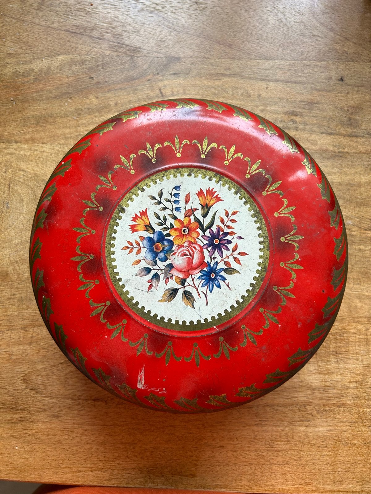 Vintage rode blikken doos met bloemmotief, Ophalen of Verzenden