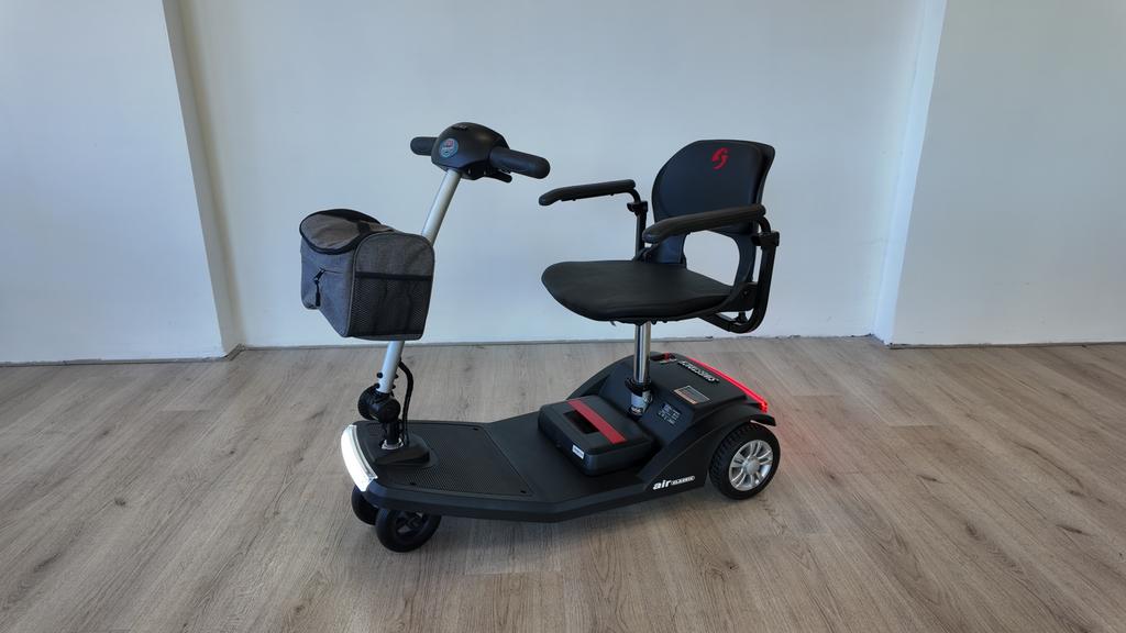 Nieuwe Scootmobiel – Lithium Accu – Opvouwbaar, Fietsen en Brommers, Steps, Zo goed als nieuw, Ophalen of Verzenden