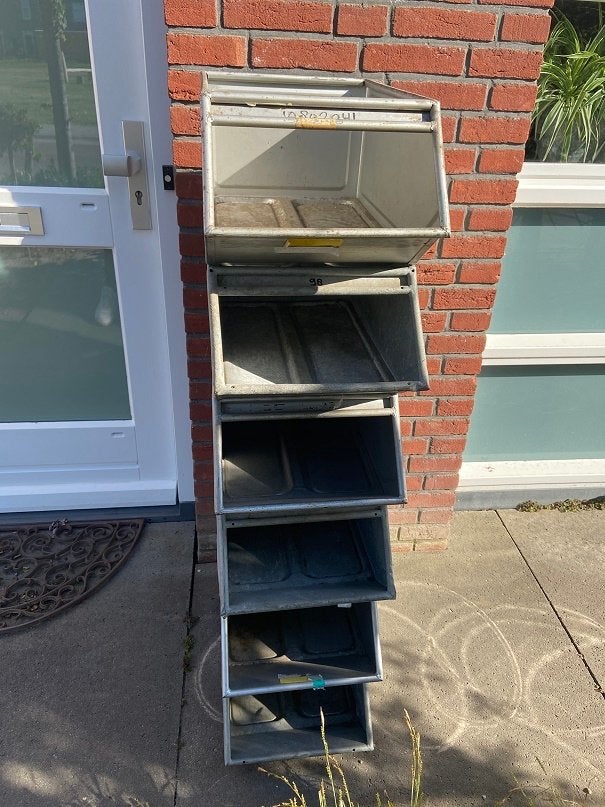 Industriele stapelbare magazijn bakken, opbergbakken., Gebruikt, Minder dan 50 cm, Ophalen of Verzenden, Minder dan 40 cm
