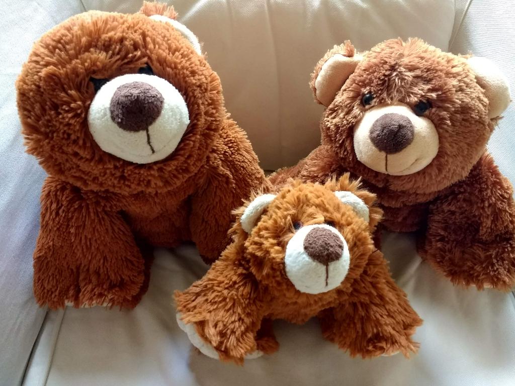 3 x bruine knuffelbeer papa, mama en kind beer, Kinderen en Baby's, Speelgoed | Knuffels en Pluche, Ophalen of Verzenden, Zo goed als nieuw