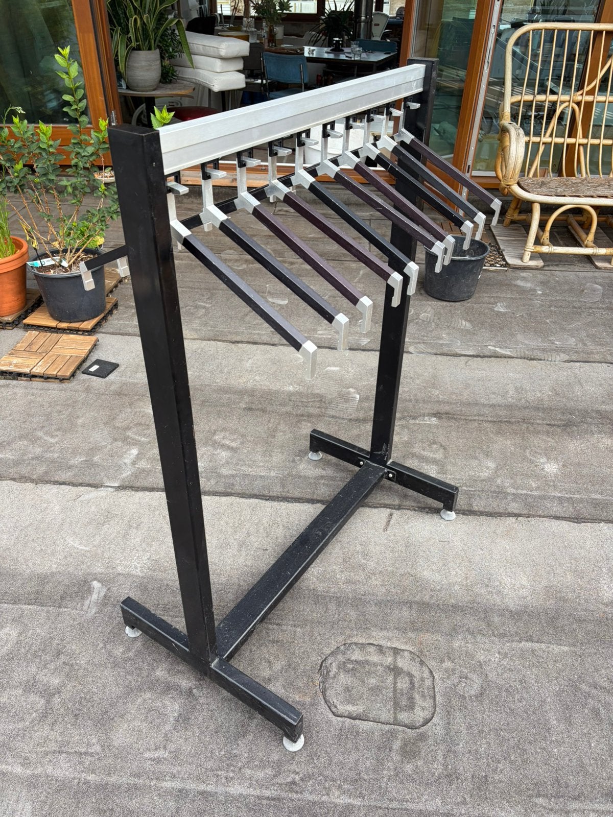 Staande kapstok/kledingrek, Ophalen, Gebruikt, 100 tot 150 cm, Metaal