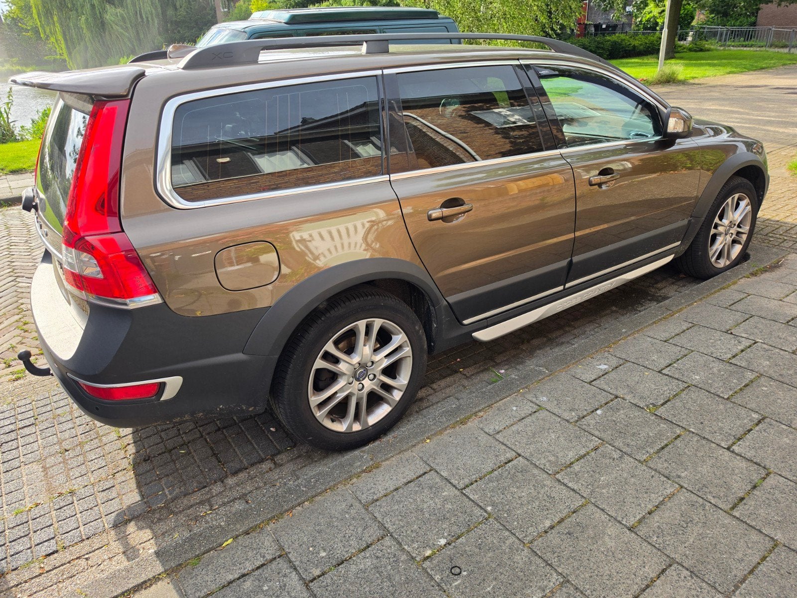 Volvo XC70 2.0 D4 Inscription 2016, Auto's, Parkeersensor, 1800 kg, XC70, Stationwagon