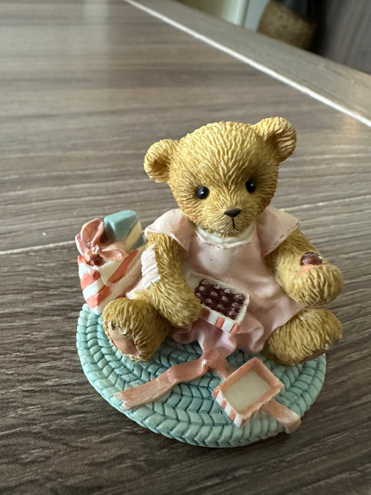 Cherished teddies Deborah uit 2006, Ophalen of Verzenden, Zo goed als nieuw, Beeldje, Cherished Teddies
