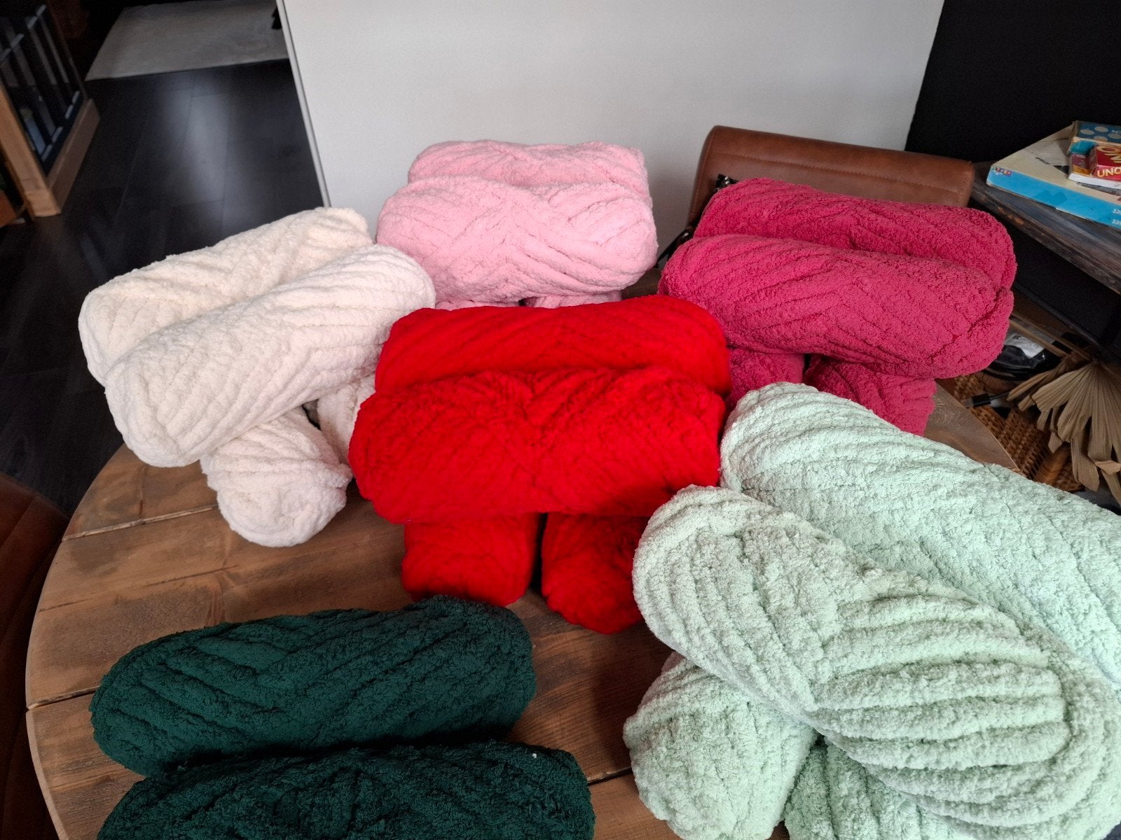 Zachte Chenille Wol voor Breien en Haken - Diverse Kleuren, Ophalen, Zo goed als nieuw, Breien of Haken, Wol of Garen