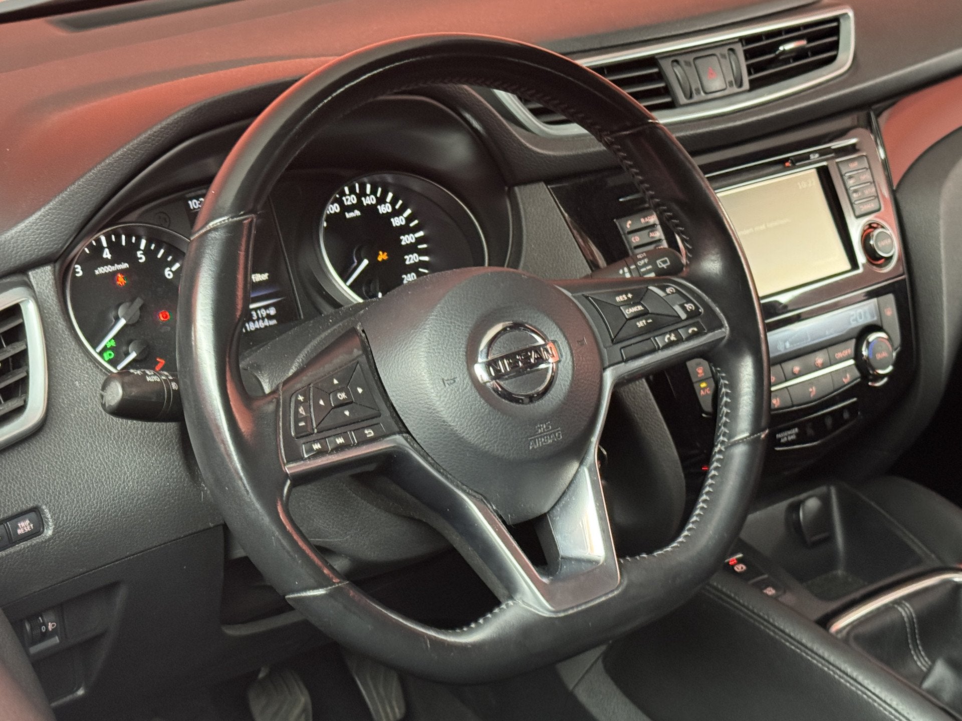 Nissan QASHQAI 1.6 N-Connecta | Trekhaak | Navi | Clima, Voorwielaandrijving, Gebruikt, 4 cilinders, 1290 kg