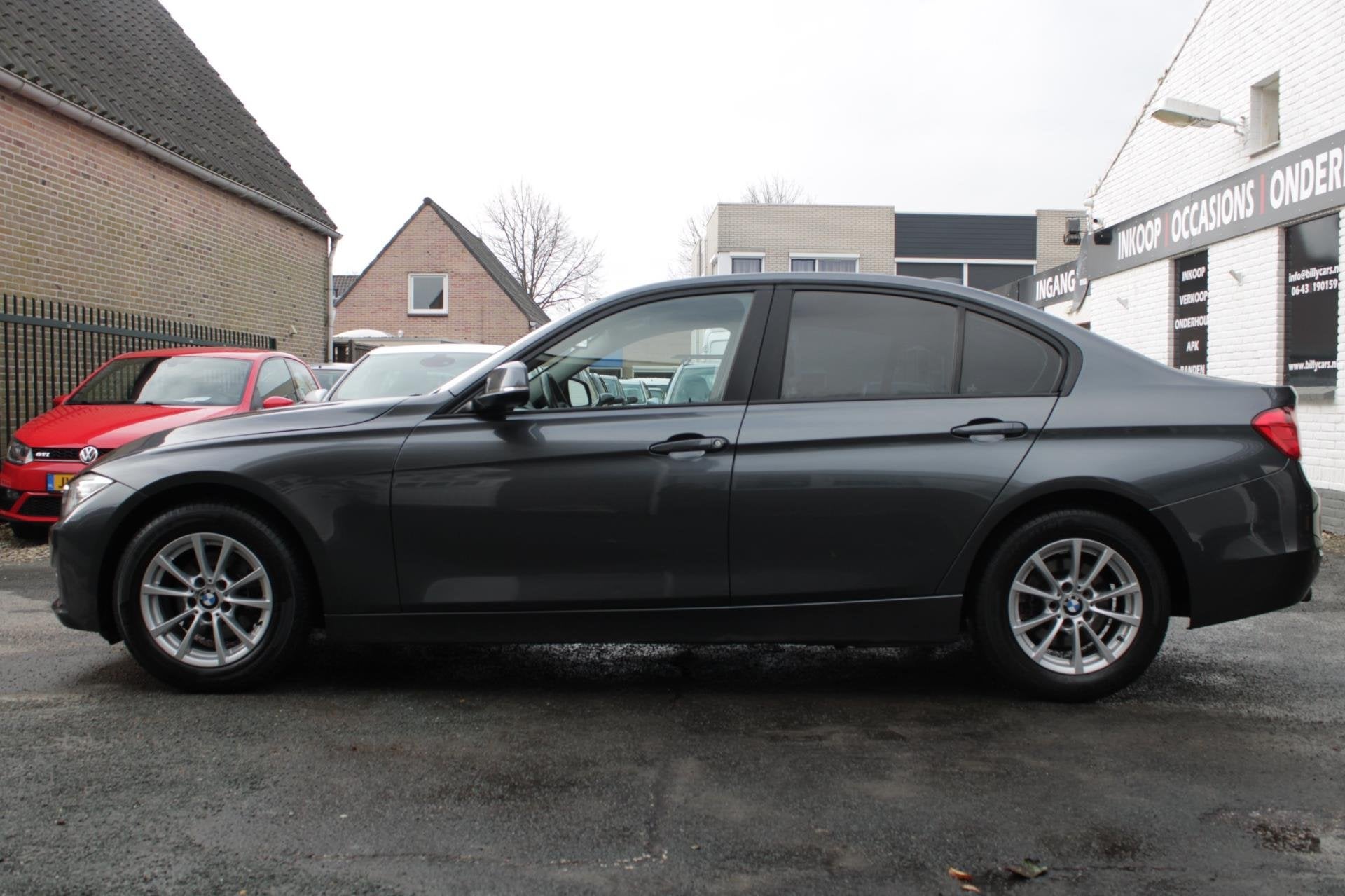 Foto 7 van BMW 3-serie 316i High Executive | Airco | Navi |Elec ramen |