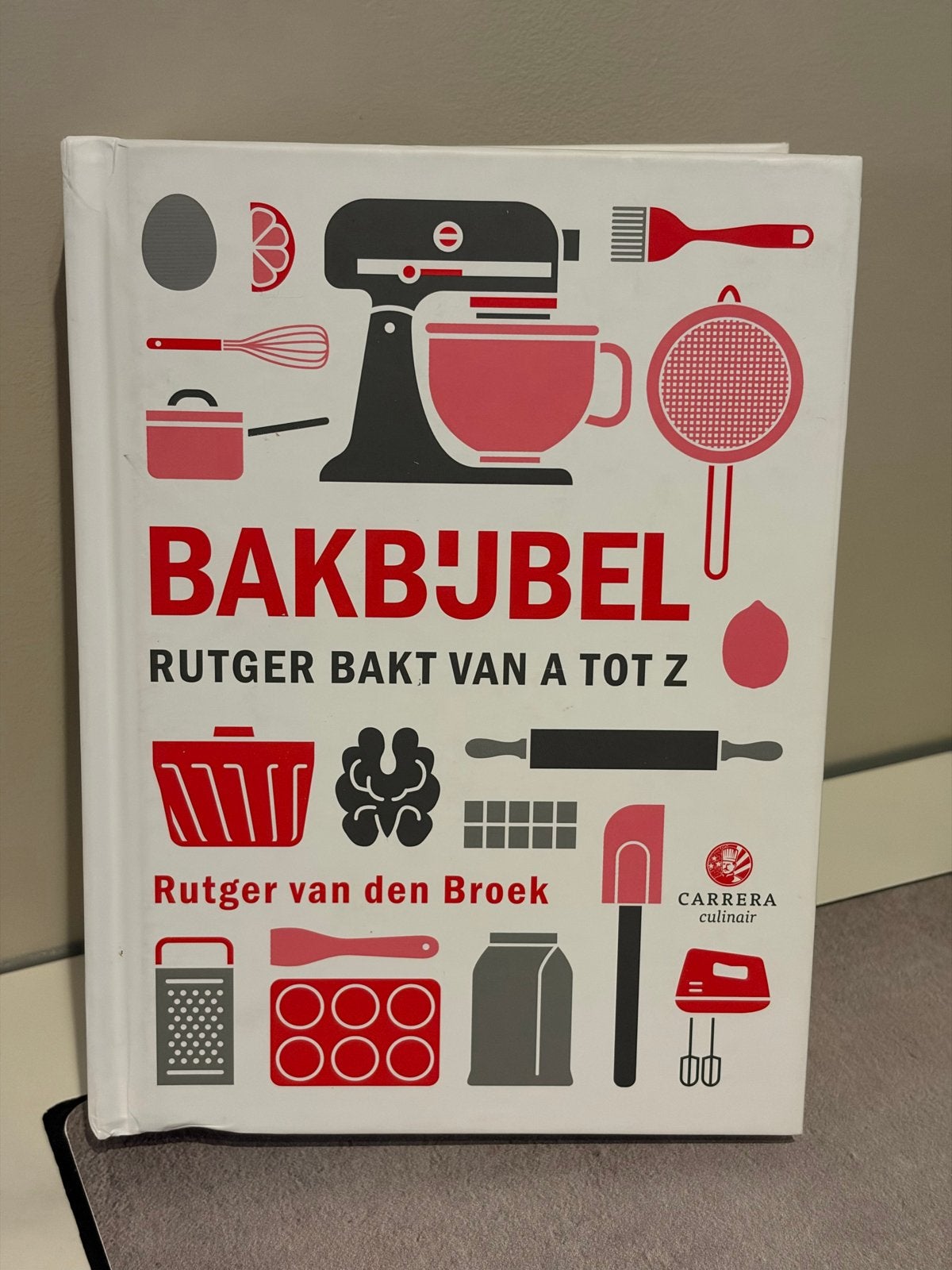 Bakbijbel - Rutger Bakt van A tot Z (Gebruikt, nette staat), Ophalen of Verzenden, Zo goed als nieuw, Nederland en België, Taart, Gebak en Desserts